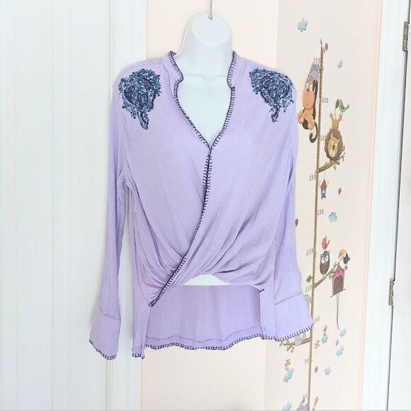 Jachs girlfriend boho faux wrap blouse lilac embroidered Medium @K1 - Picture 2 of 11